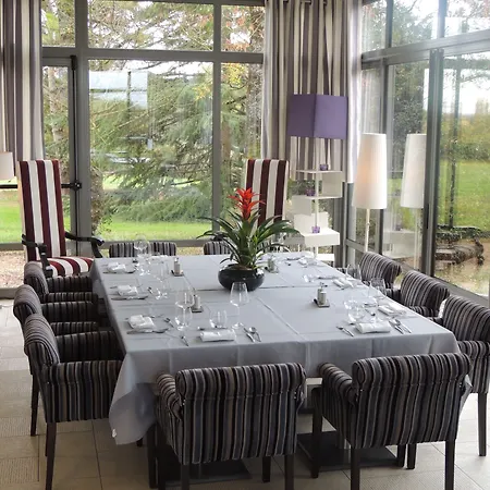 Hotel La D'o Sainte-Eulalie (Gironde)