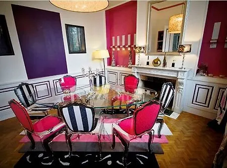 Hotel La D'o Sainte-Eulalie (Gironde)