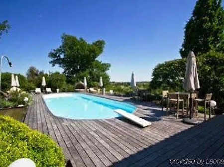 Hotel La D'o Sainte-Eulalie (Gironde)