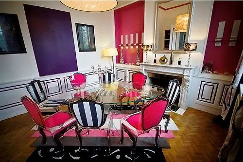 Hotel La D'o Sainte-Eulalie (Gironde)